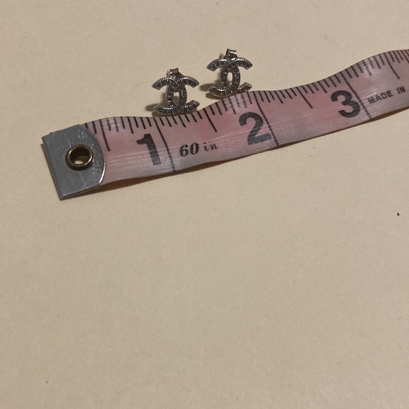 COPY - Chanel Earrings - Picture 3 of 5